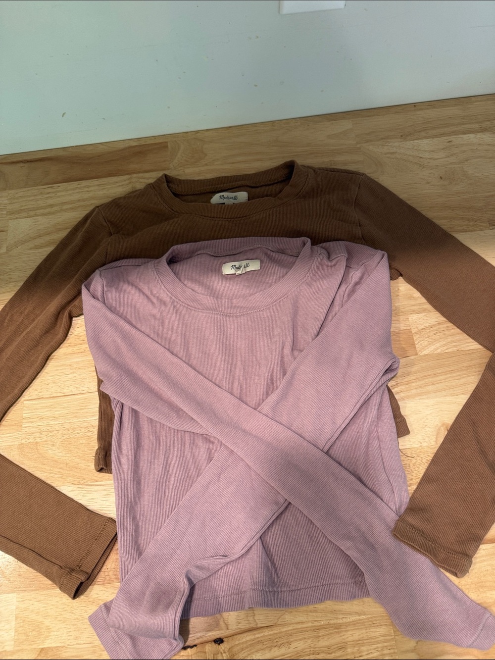 2 Madewell Ribbed Long-Sleeve Top Crop Tops